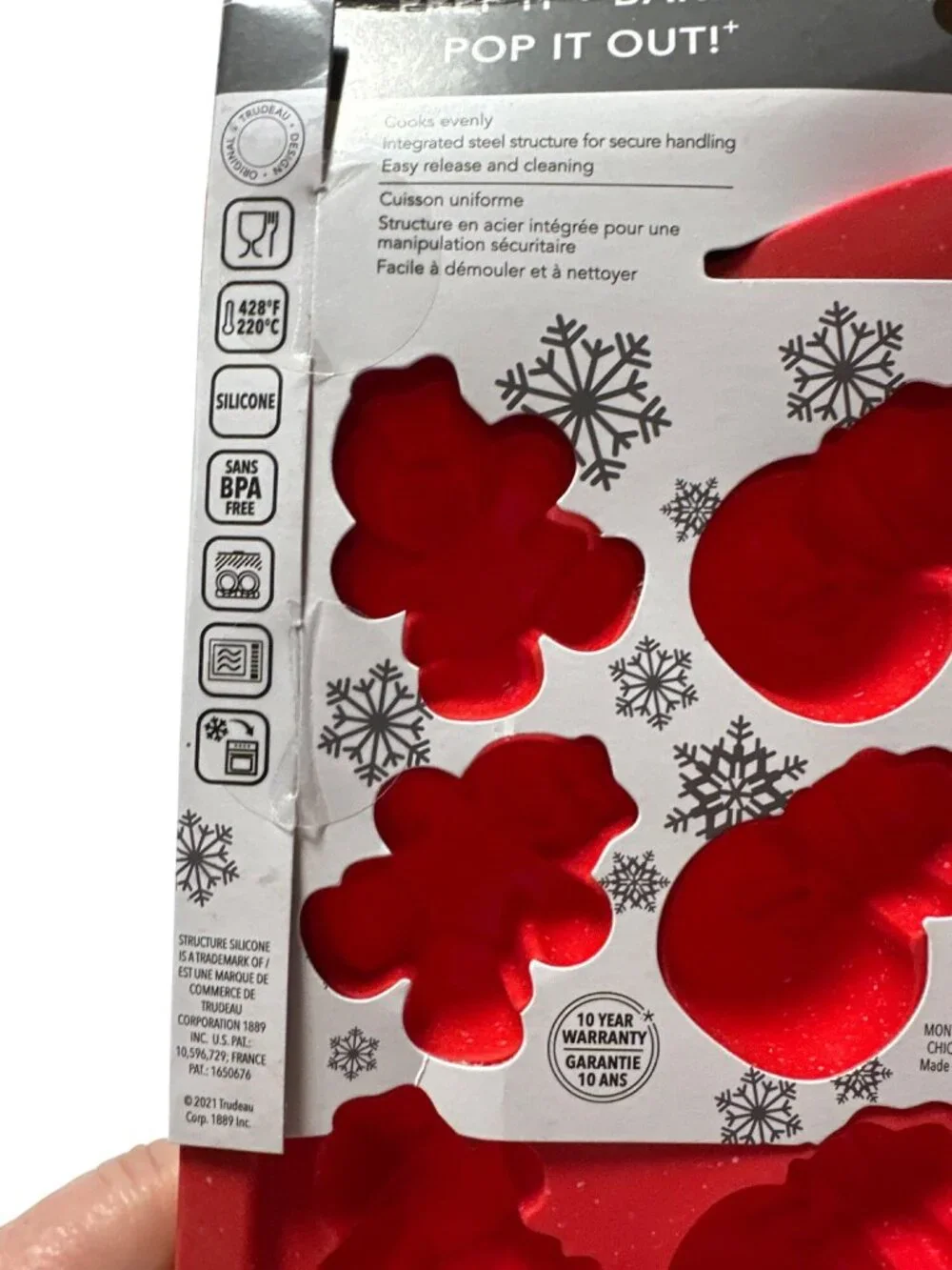 Trudeau Silicone 16-Cavity Holiday Cupcake Pan With Snowman & Gingerbread Man